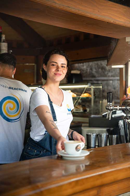 Kaffee in der Pappasole Beach Bar
