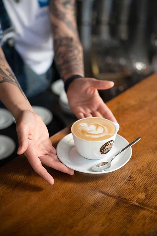 Kaffee in der Pappasole Beach Bar