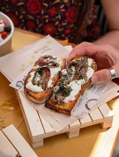 Mittagessen in der Pappasole Beach Bar