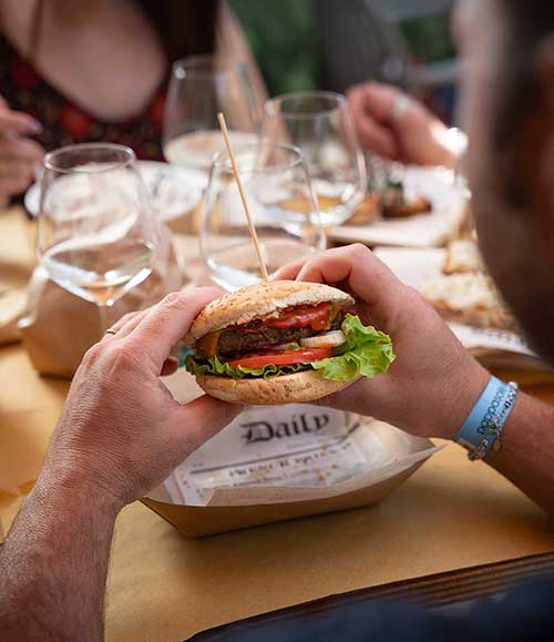 Mittagessen in der Pappasole Beach Bar